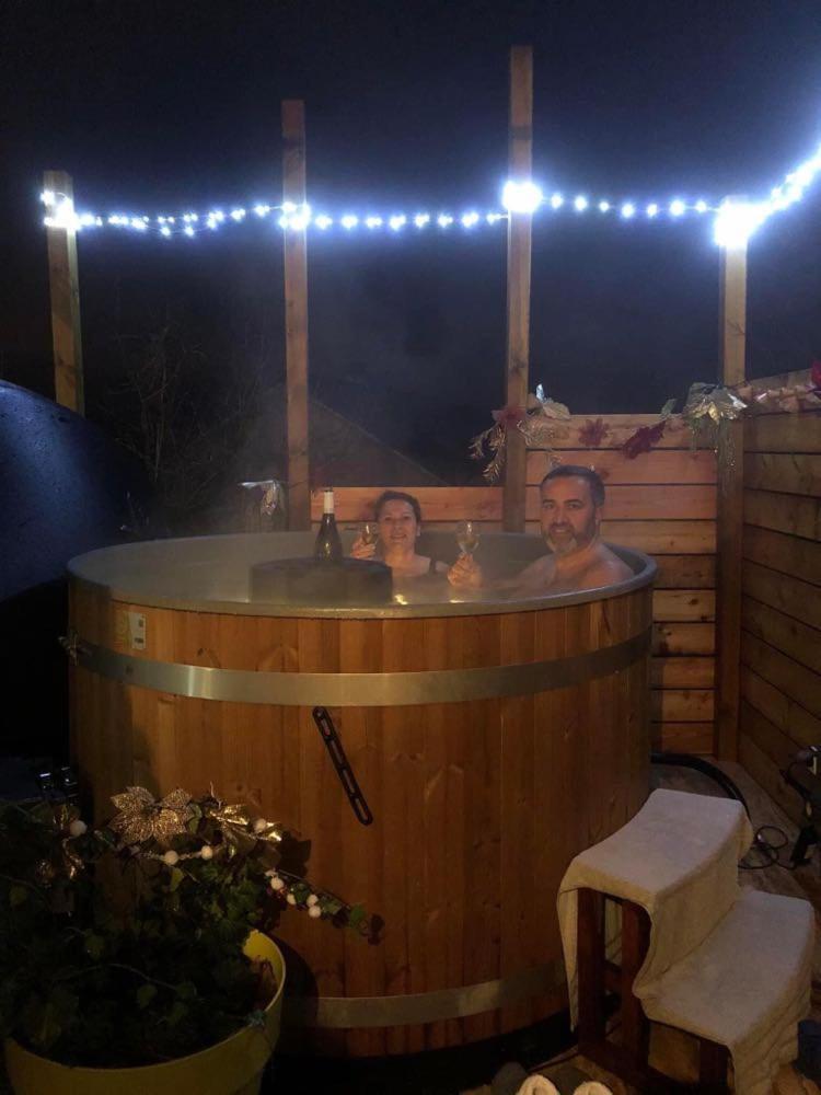 A La Marc'Quize Chambres D'Hotes, Petit Dejeuner Compris, Avec Piscine A Debordement En Exterieur, Bain Nordique A 38 Degres En Prestation Supplement Sur Reservation Horaire Anticipee 1 Place De Parking Gratuite Sur Place Мукси Экстерьер фото