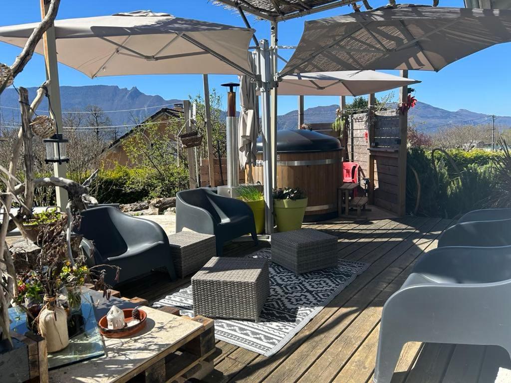 A La Marc'Quize Chambres D'Hotes, Petit Dejeuner Compris, Avec Piscine A Debordement En Exterieur, Bain Nordique A 38 Degres En Prestation Supplement Sur Reservation Horaire Anticipee 1 Place De Parking Gratuite Sur Place Мукси Экстерьер фото