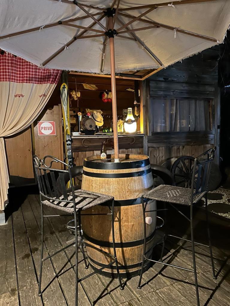 A La Marc'Quize Chambres D'Hotes, Petit Dejeuner Compris, Avec Piscine A Debordement En Exterieur, Bain Nordique A 38 Degres En Prestation Supplement Sur Reservation Horaire Anticipee 1 Place De Parking Gratuite Sur Place Мукси Экстерьер фото